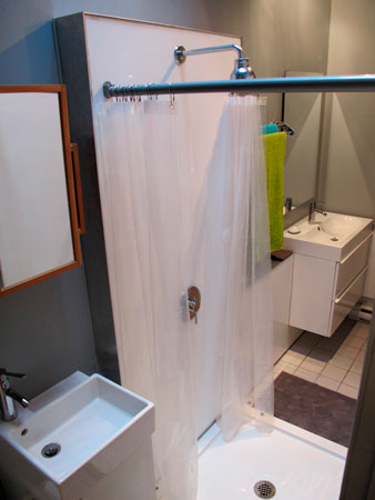 Modernisation et optimisation d'une salle de bain étroite (centre-ville)