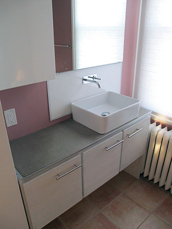 Conversion d'une buanderie en salle de bain dans un condo (Boul. St-Joseph) - 25point4