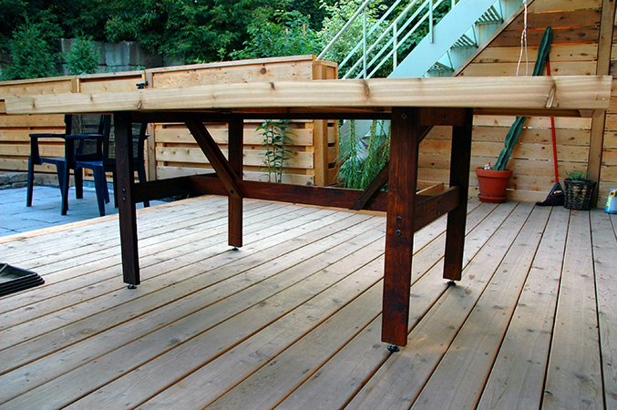Table extérieure en cèdre rouge - 25point4