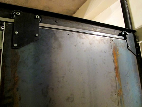 portes coulissantes à l'intérieur d'un loft (Montréal) 25point4